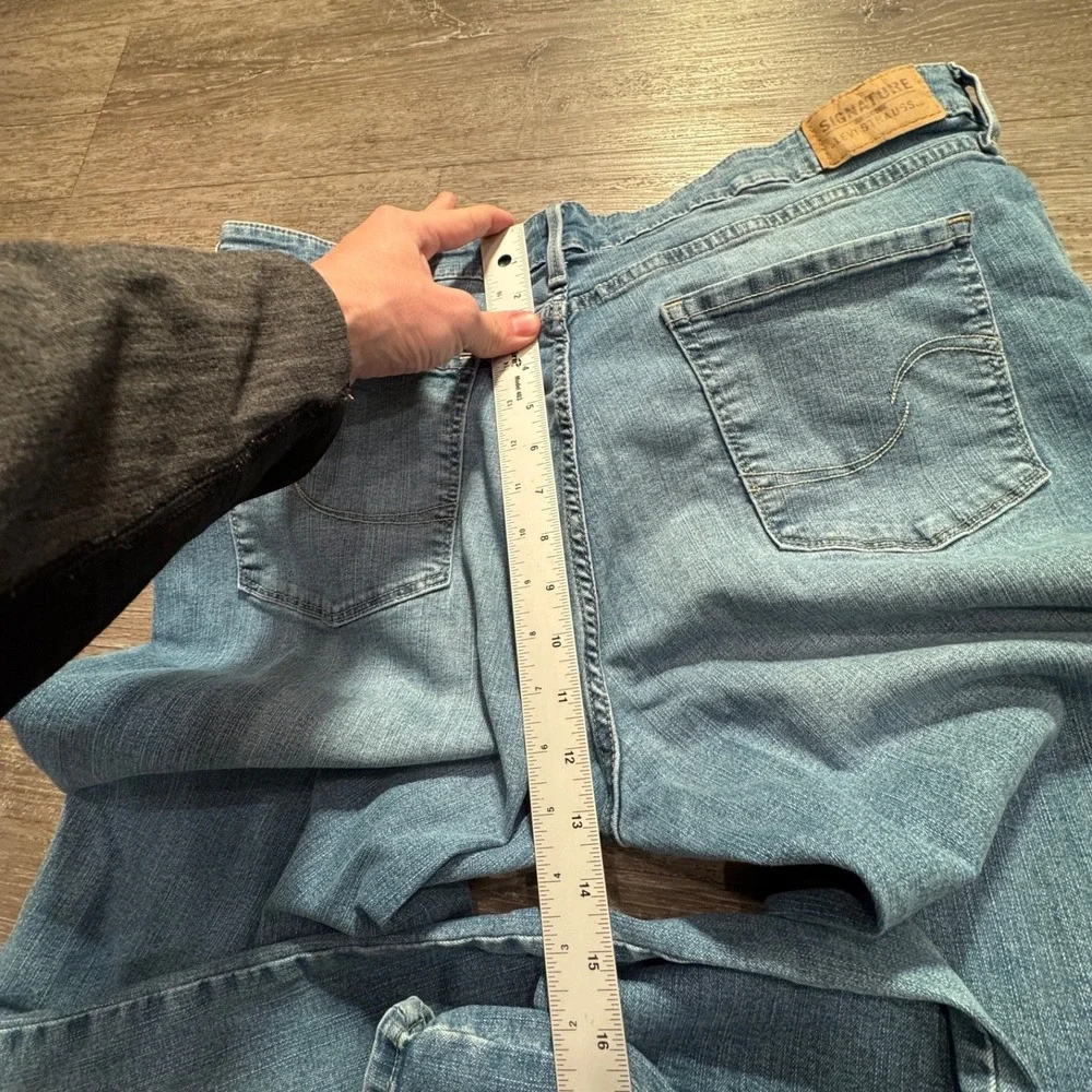 Levis socialflare curated